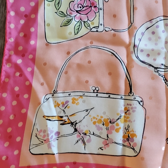 Scarfs Unknown Brand 2 in a bundle⚜️💜💕💜⚜️ - Picture 5 of 8